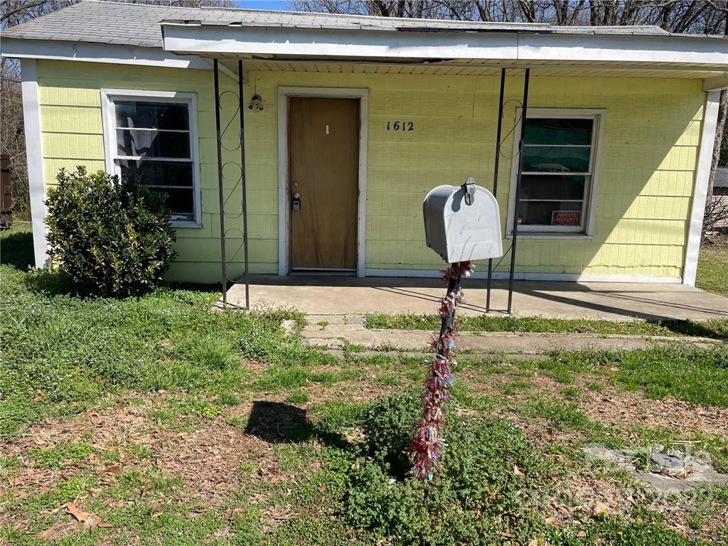 1612 Martin Avenue Gastonia NC 28052