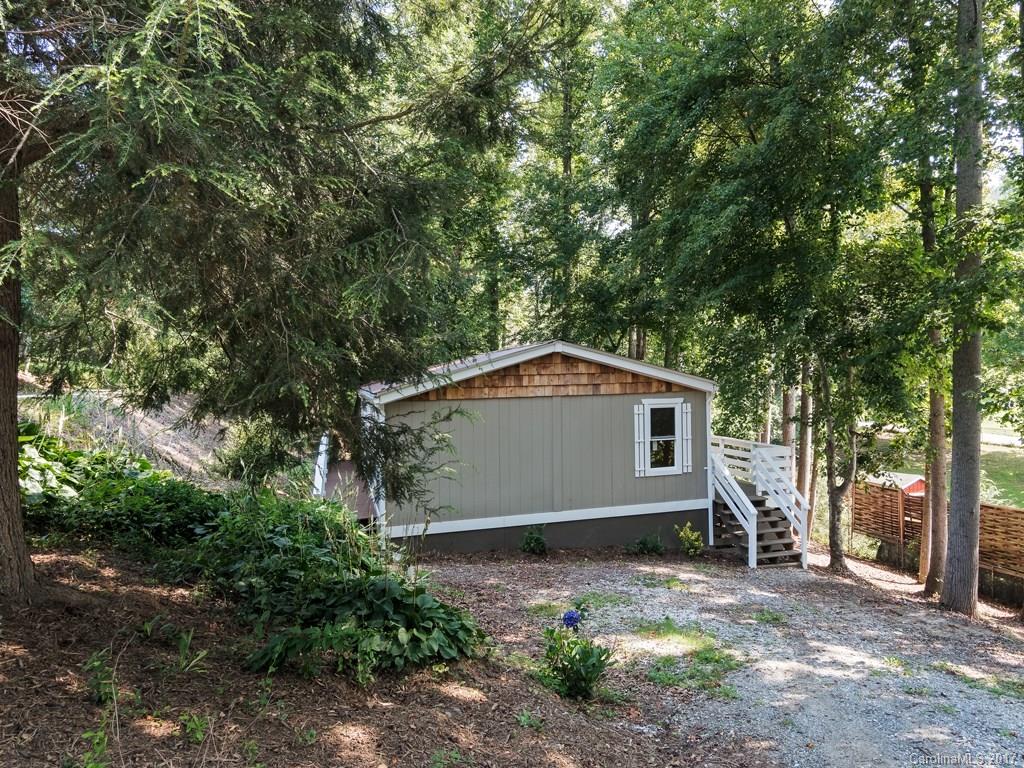 18 Spivey Place Asheville NC 28806