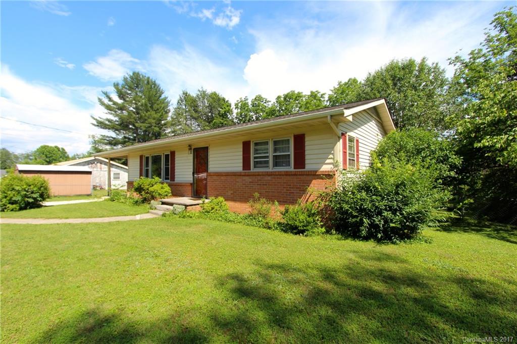 32 Poplar Street Brevard NC 28712