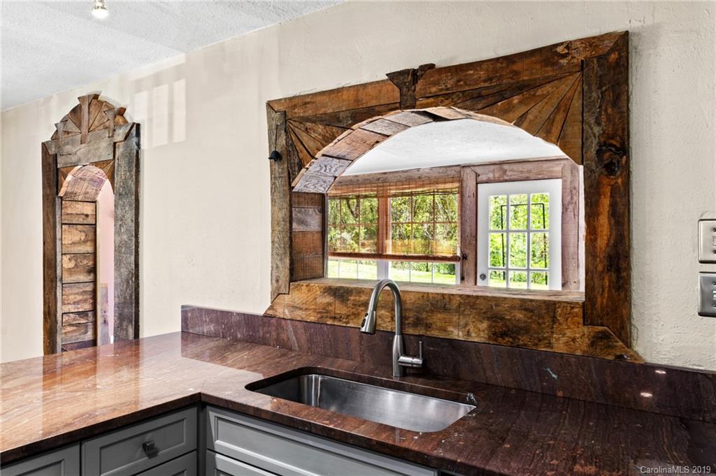 84 Bradley Street Asheville NC 28806