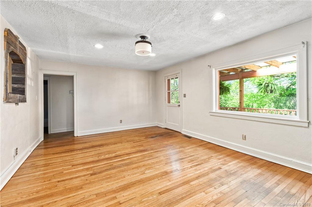 84 Bradley Street Asheville NC 28806