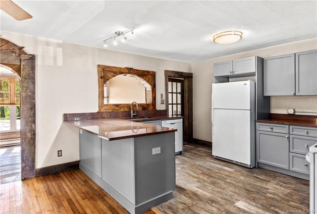84 Bradley Street Asheville NC 28806