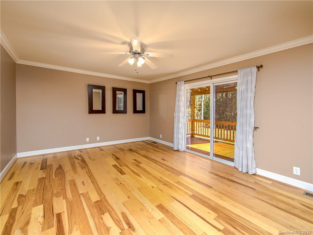 21 Brownstone Drive Asheville NC 28806
