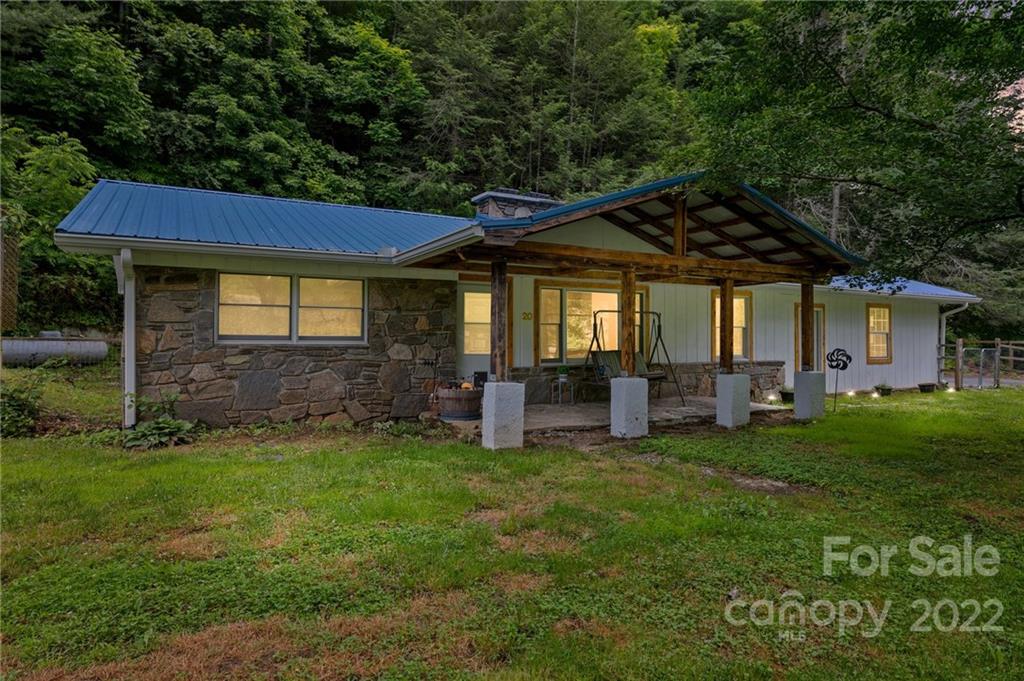 20 Walnut Creek Road Marshall NC 28753