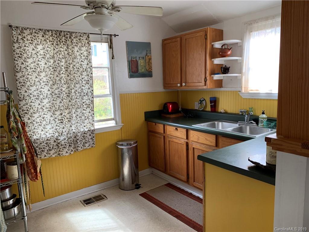 139 Coleman Avenue Asheville NC 28801