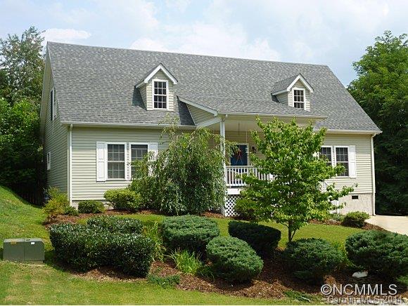 18 Grove Garden Avenue Candler NC 28715