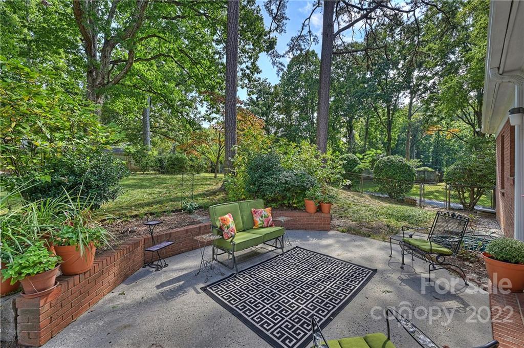 3827 Severn Avenue Charlotte NC 28210