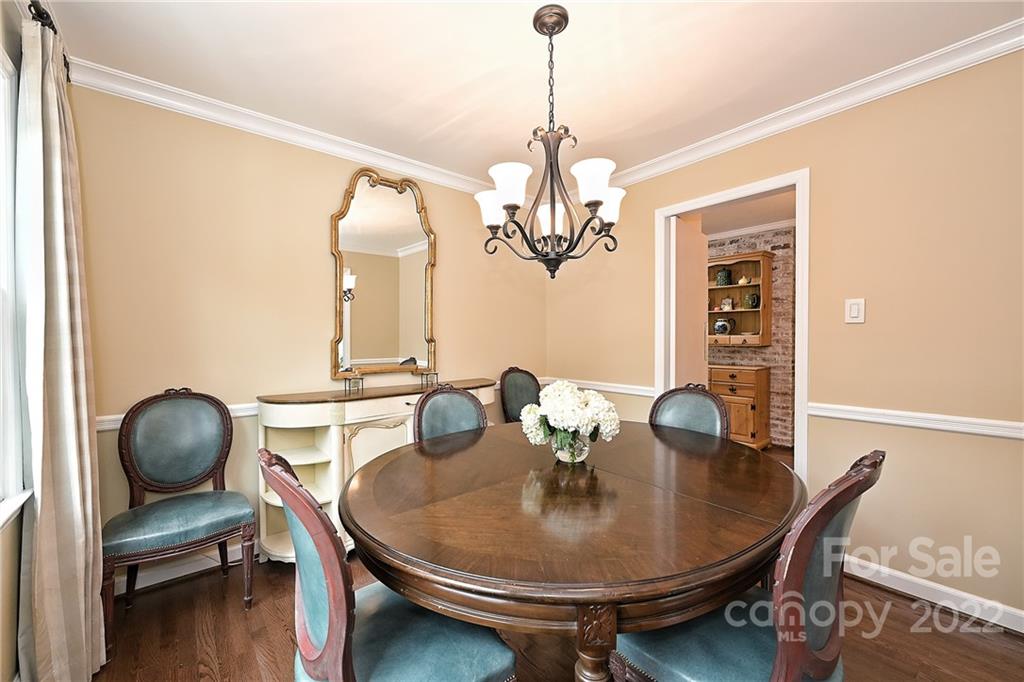 3827 Severn Avenue Charlotte NC 28210
