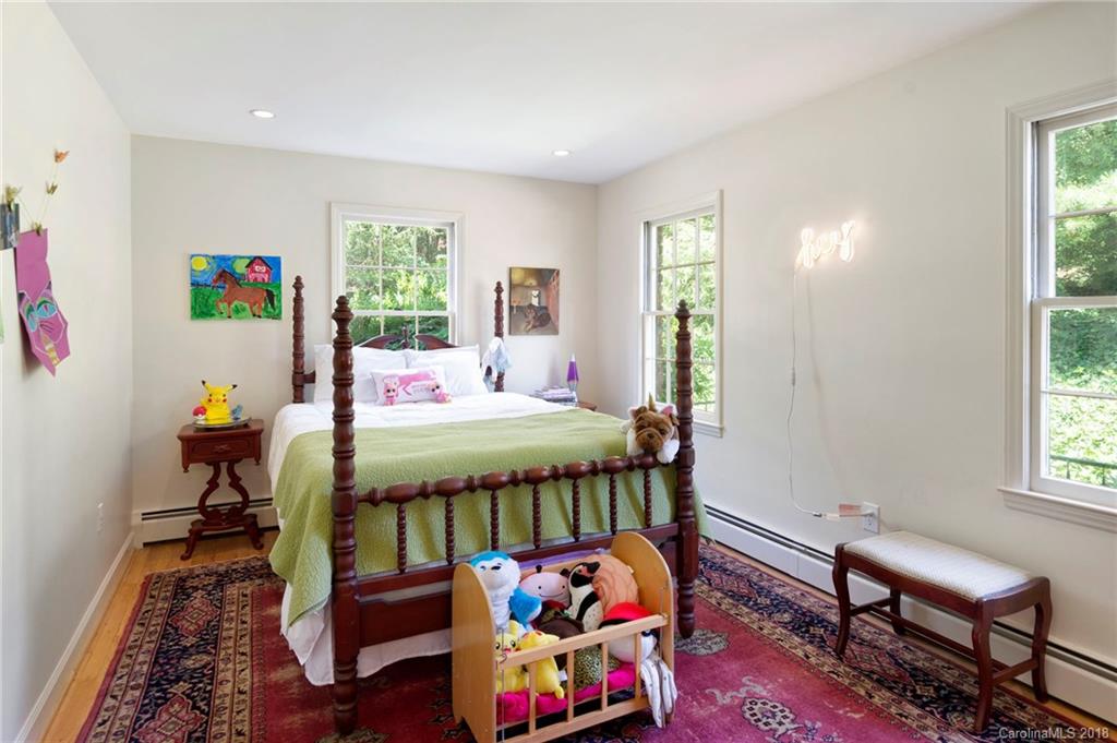 445 Kimberly Avenue Asheville NC 28804