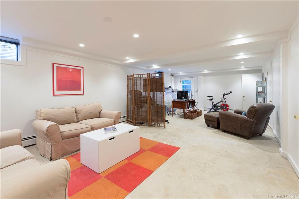 445 Kimberly Avenue Asheville NC 28804