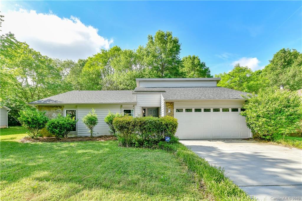 6613 Woodthrush Drive Charlotte NC 28227