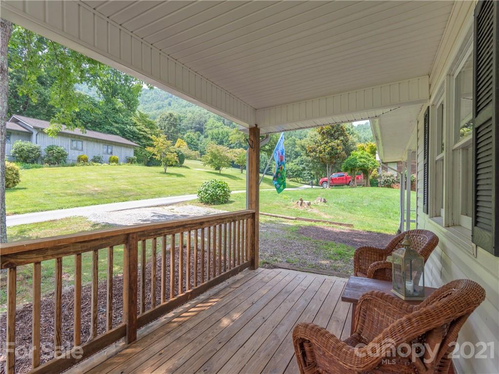 35 Lanning Drive Waynesville NC 28786