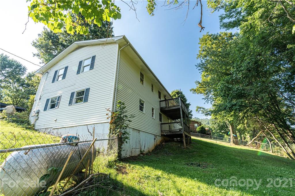35 Lanning Drive Waynesville NC 28786
