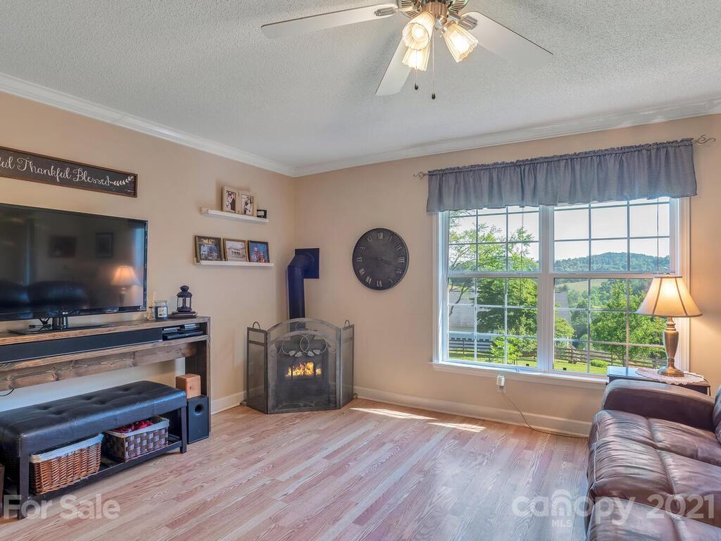 54 Donna Lane Alexander NC 28701