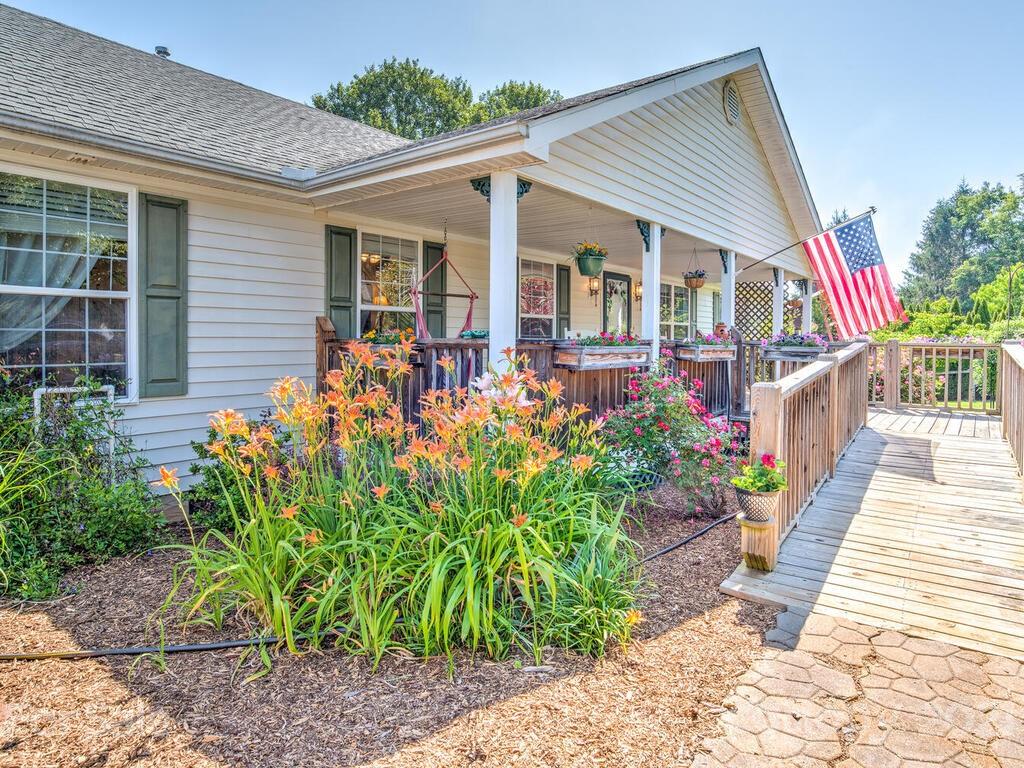 54 Donna Lane Alexander NC 28701