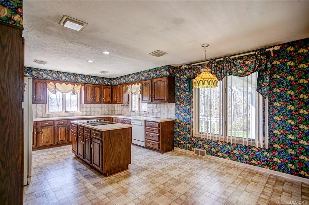 37 Mountain Terrace Asheville NC 28806