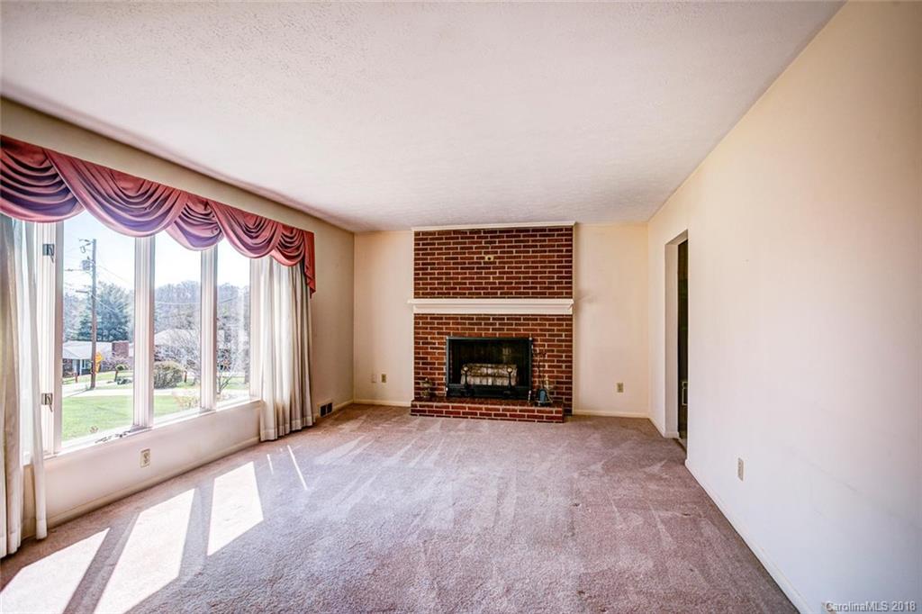 37 Mountain Terrace Asheville NC 28806