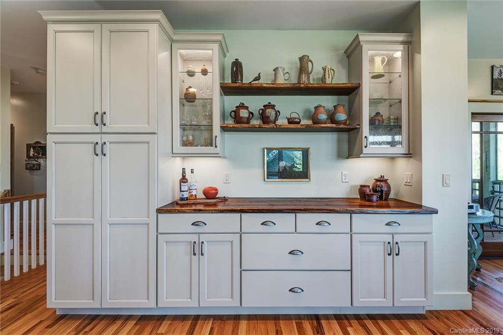 8 Highland Grove Road Asheville NC 28806