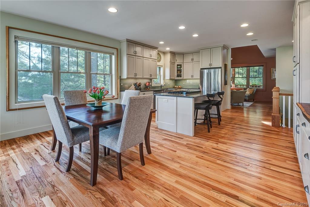 8 Highland Grove Road Asheville NC 28806