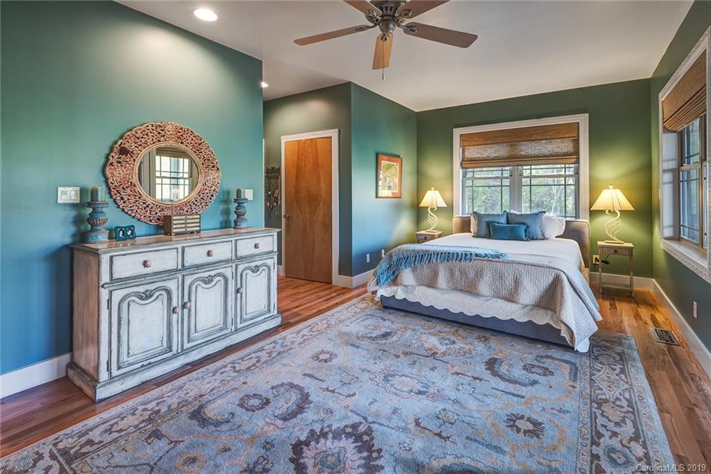 8 Highland Grove Road Asheville NC 28806