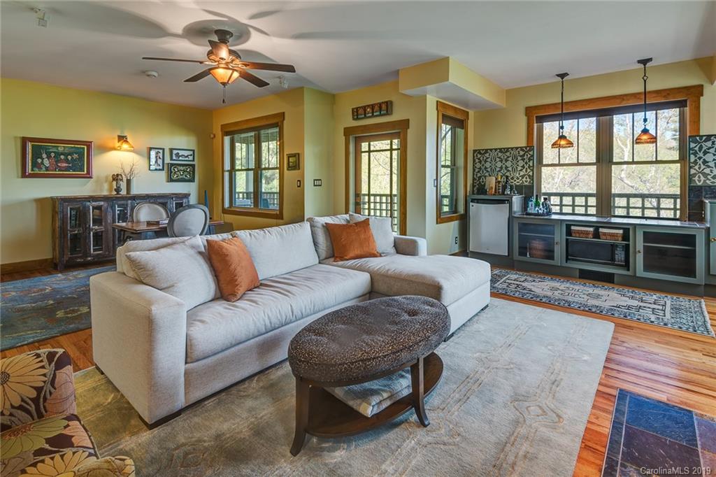 8 Highland Grove Road Asheville NC 28806