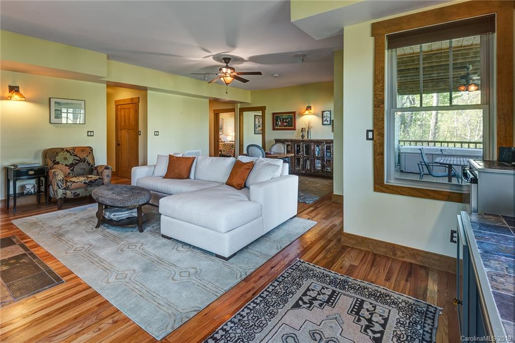 8 Highland Grove Road Asheville NC 28806