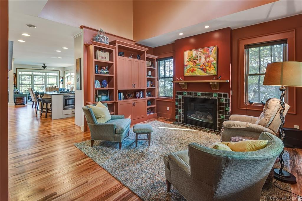 8 Highland Grove Road Asheville NC 28806