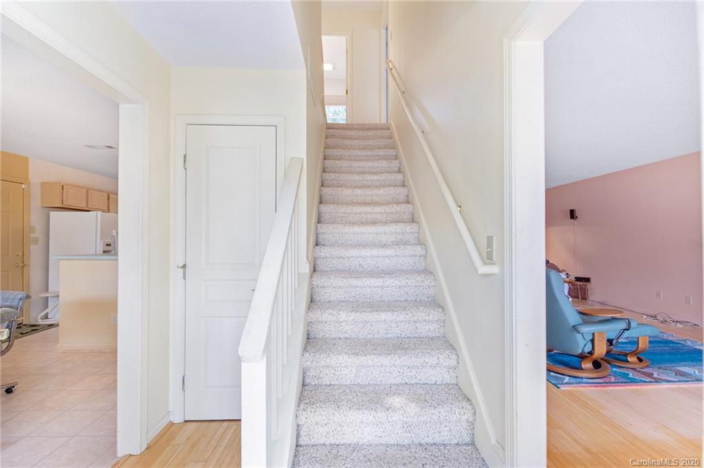 20 Eagles Nest Lane Asheville NC 28806