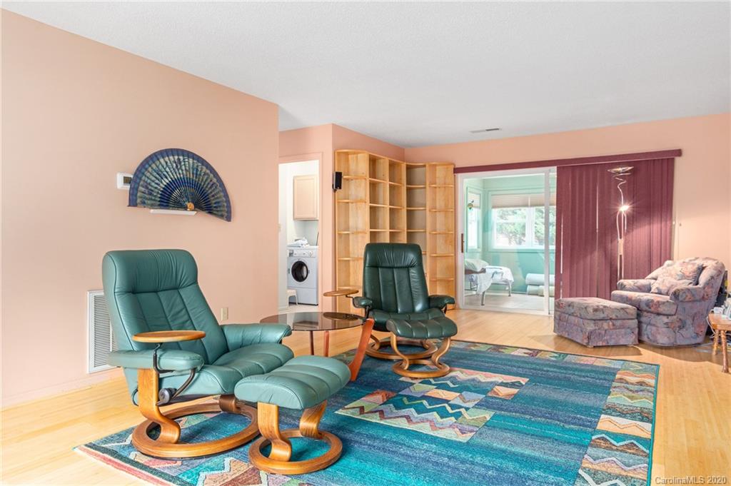 20 Eagles Nest Lane Asheville NC 28806