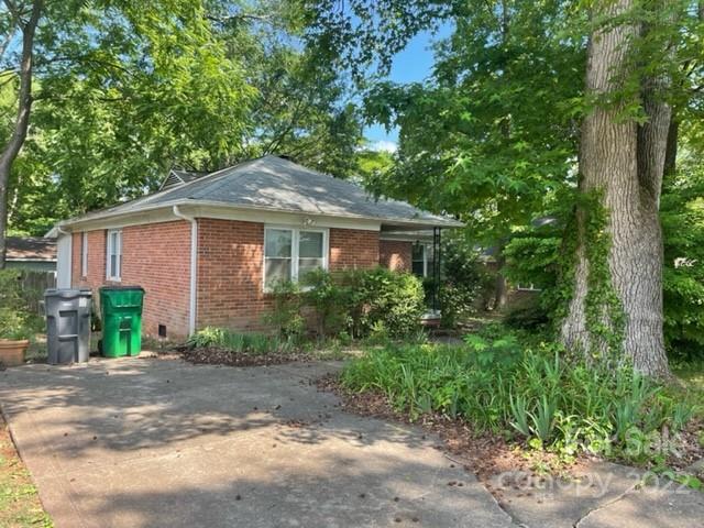 5305 Buckingham Drive Charlotte NC 28209