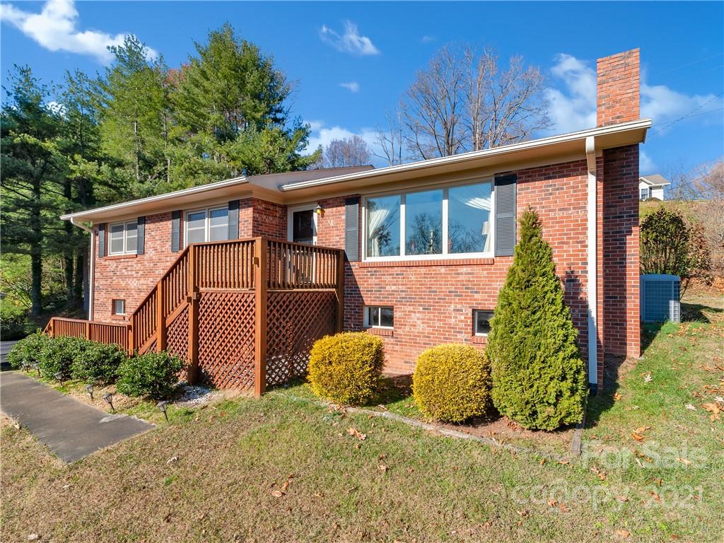 102 Elaine Drive Canton NC 28716