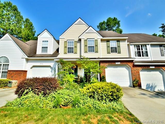 9910 Birch Knoll Court Charlotte NC 28213