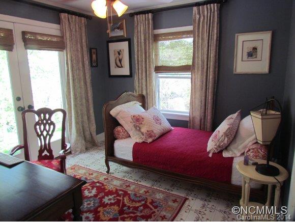 11 Asbury Road Asheville NC 28804