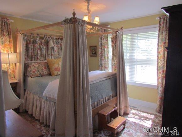 11 Asbury Road Asheville NC 28804