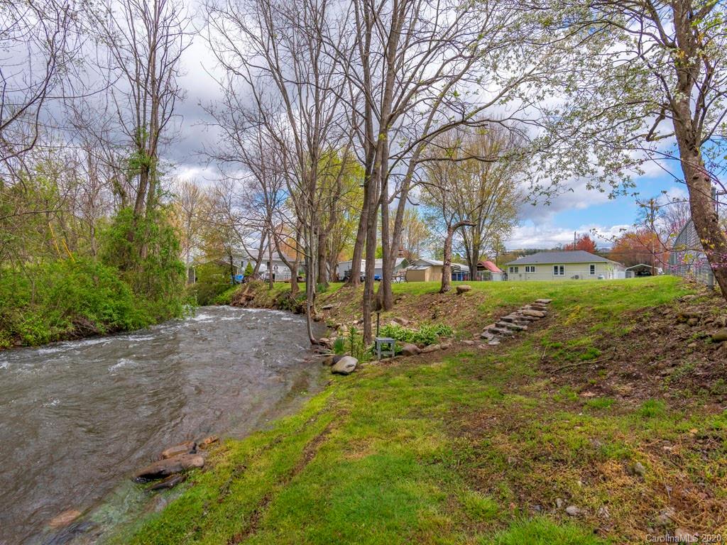 344 Allens Creek Road Waynesville NC 28786