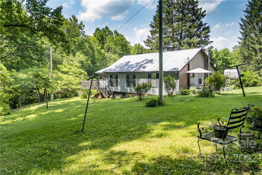 3 Angel Wings Trail Candler NC 28715