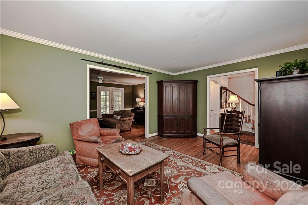 2212 Valencia Terrace Charlotte NC 28226