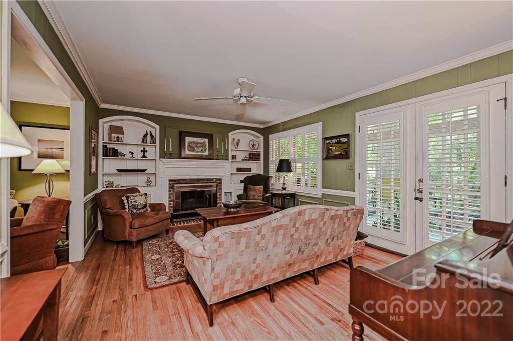2212 Valencia Terrace Charlotte NC 28226