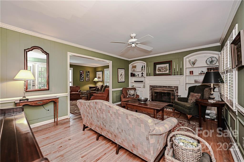 2212 Valencia Terrace Charlotte NC 28226