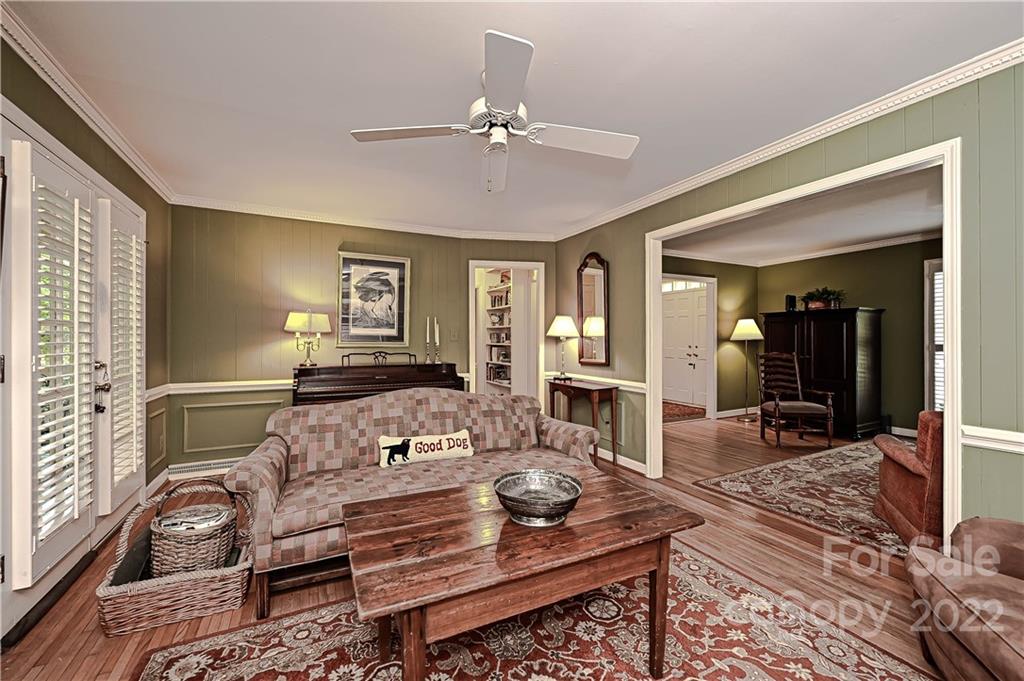 2212 Valencia Terrace Charlotte NC 28226
