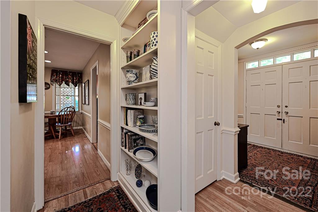 2212 Valencia Terrace Charlotte NC 28226