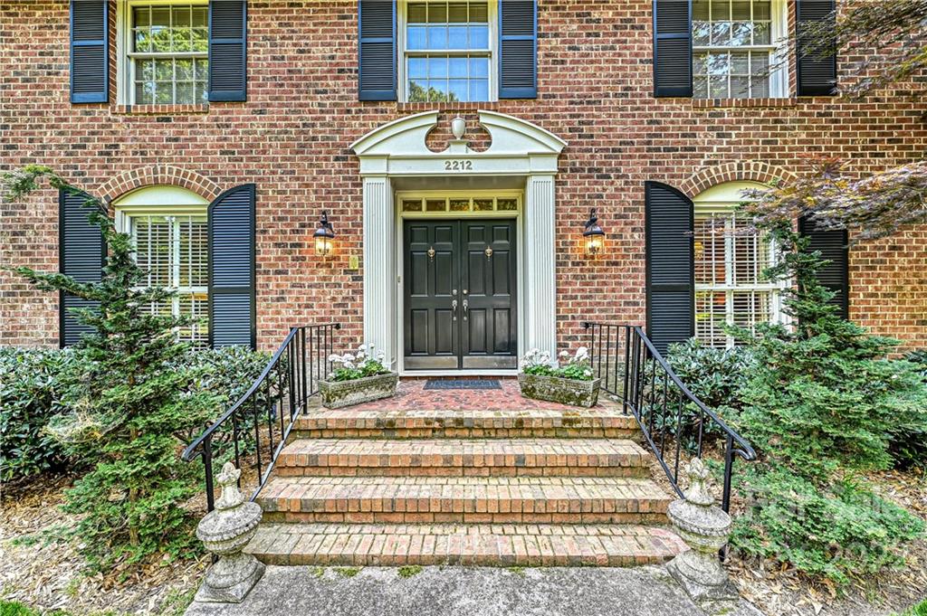 2212 Valencia Terrace Charlotte NC 28226