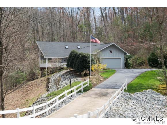 3 Ridgebourne Way Flat Rock NC 28731