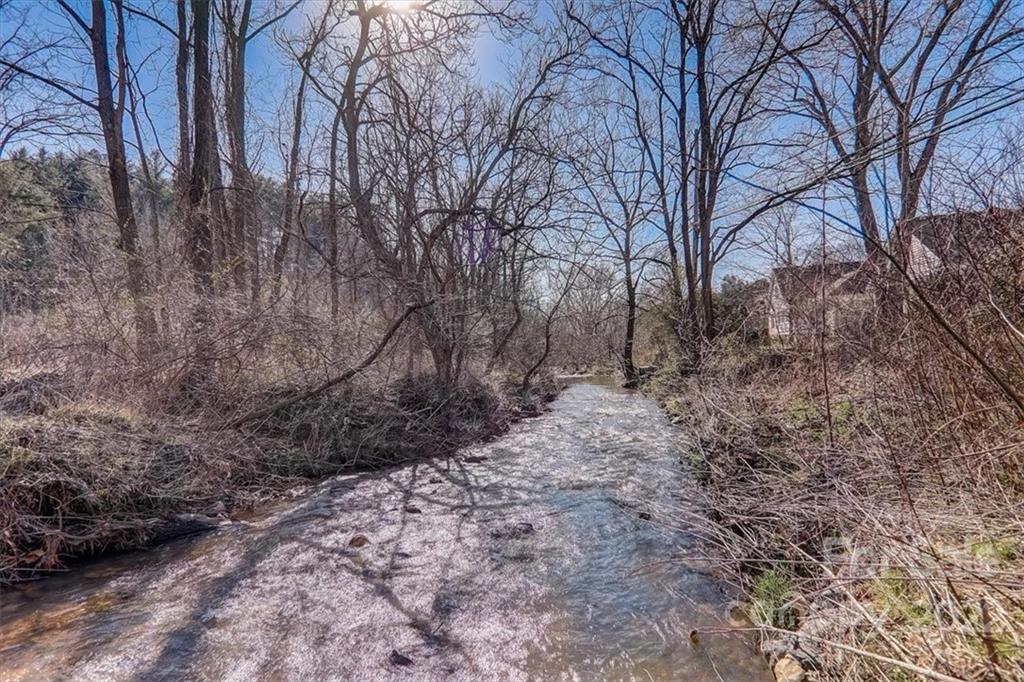25 Creekside Way Asheville NC 28804
