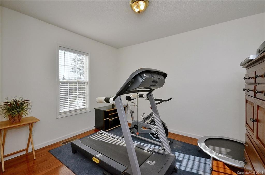 4 Barclay Road Candler NC 28715
