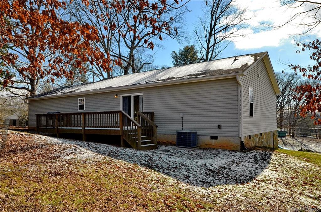 4 Barclay Road Candler NC 28715