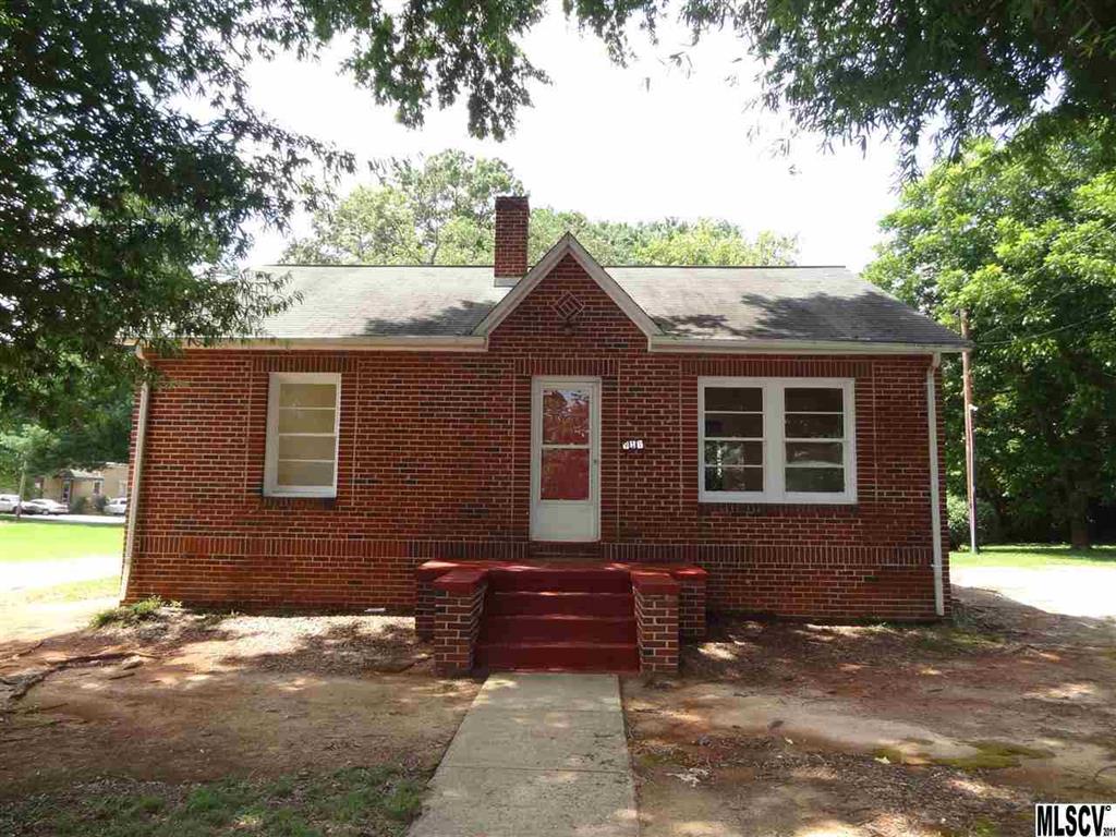 911 12th Street NE Hickory NC 28601
