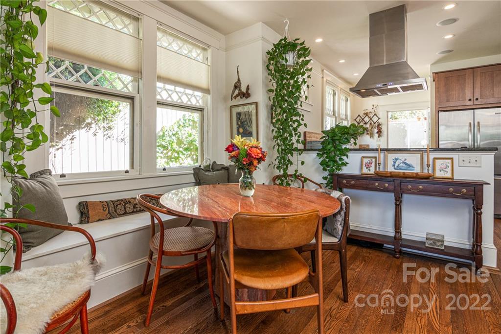 7 Oak Park Road Asheville NC 28801