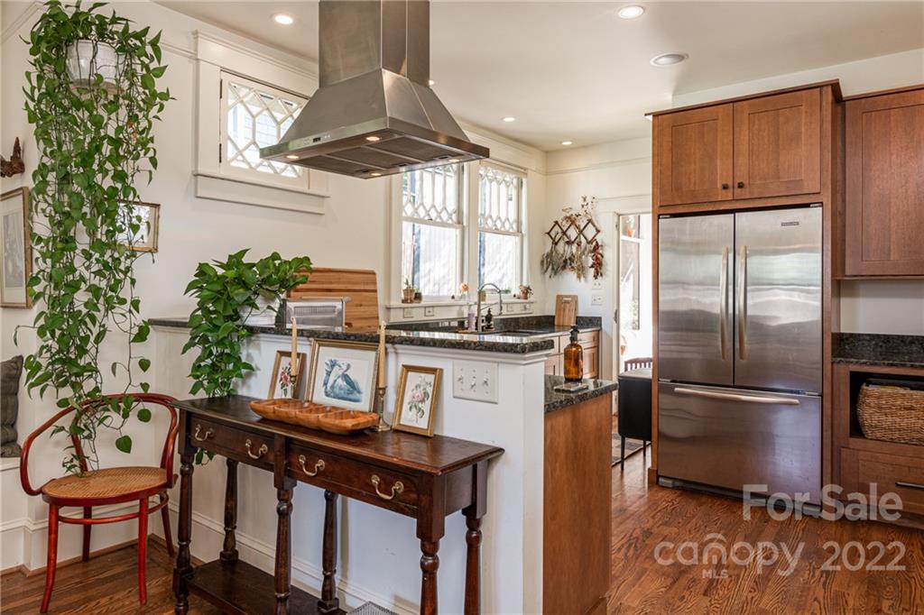 7 Oak Park Road Asheville NC 28801