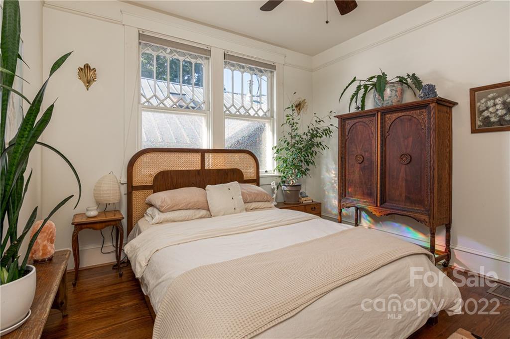 7 Oak Park Road Asheville NC 28801